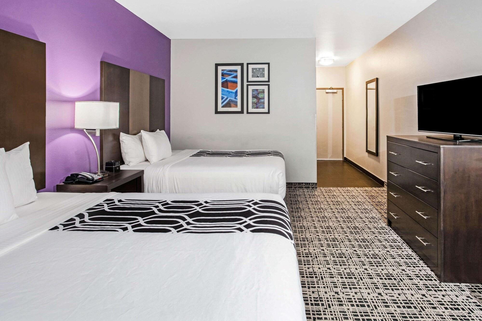 Отель La Quinta By Wyndham Lubbock South Экстерьер фото
