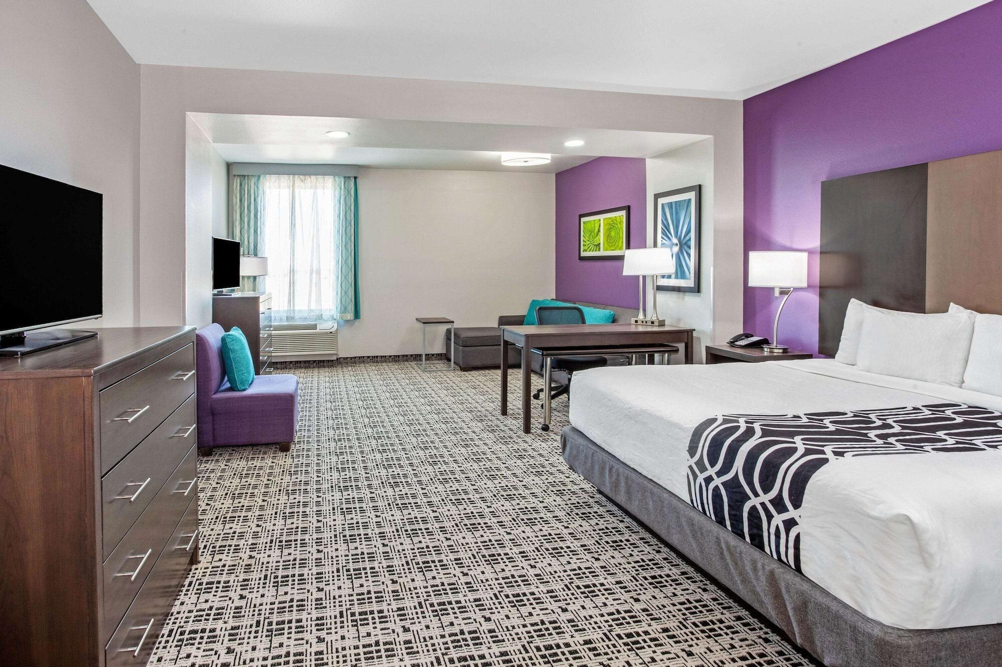 Отель La Quinta By Wyndham Lubbock South Экстерьер фото