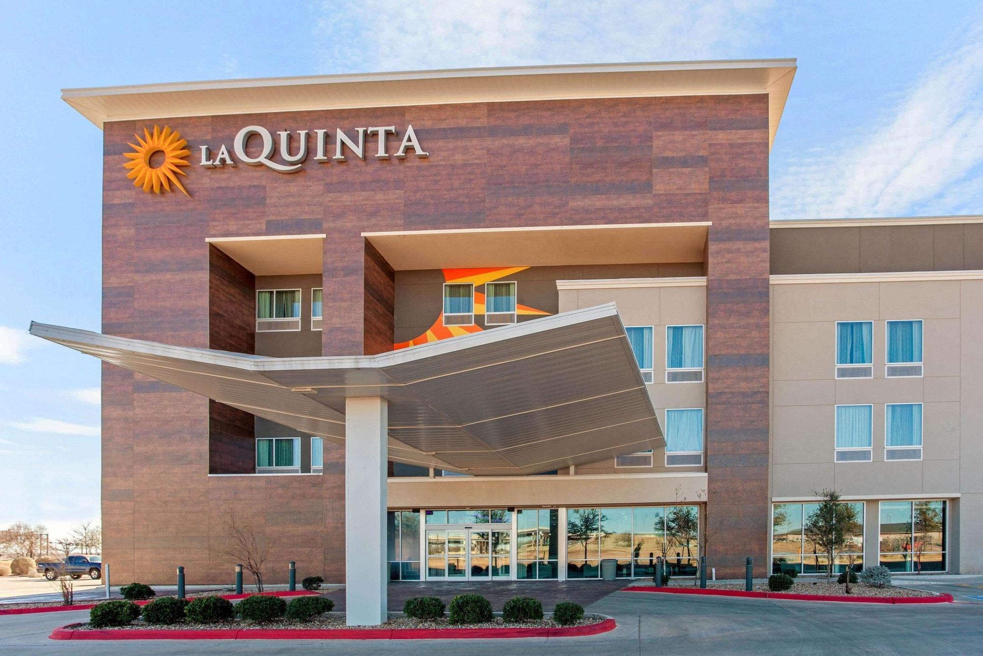 Отель La Quinta By Wyndham Lubbock South Экстерьер фото
